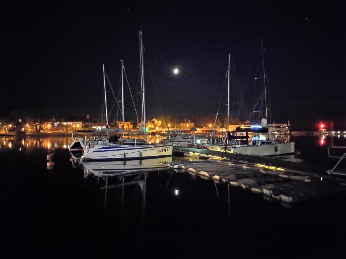 River View - Widok Na Wode, Parking W Hali, Winda, 3Pok I 5 Lozek, Klima, Netflix I Max, Centrum Илава Экстерьер фото